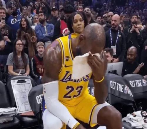 吉梅内斯,欧冠出局无,期待新篇章,亚博,YaBo,亚博体育官网,亚博官网,亚博体育下载